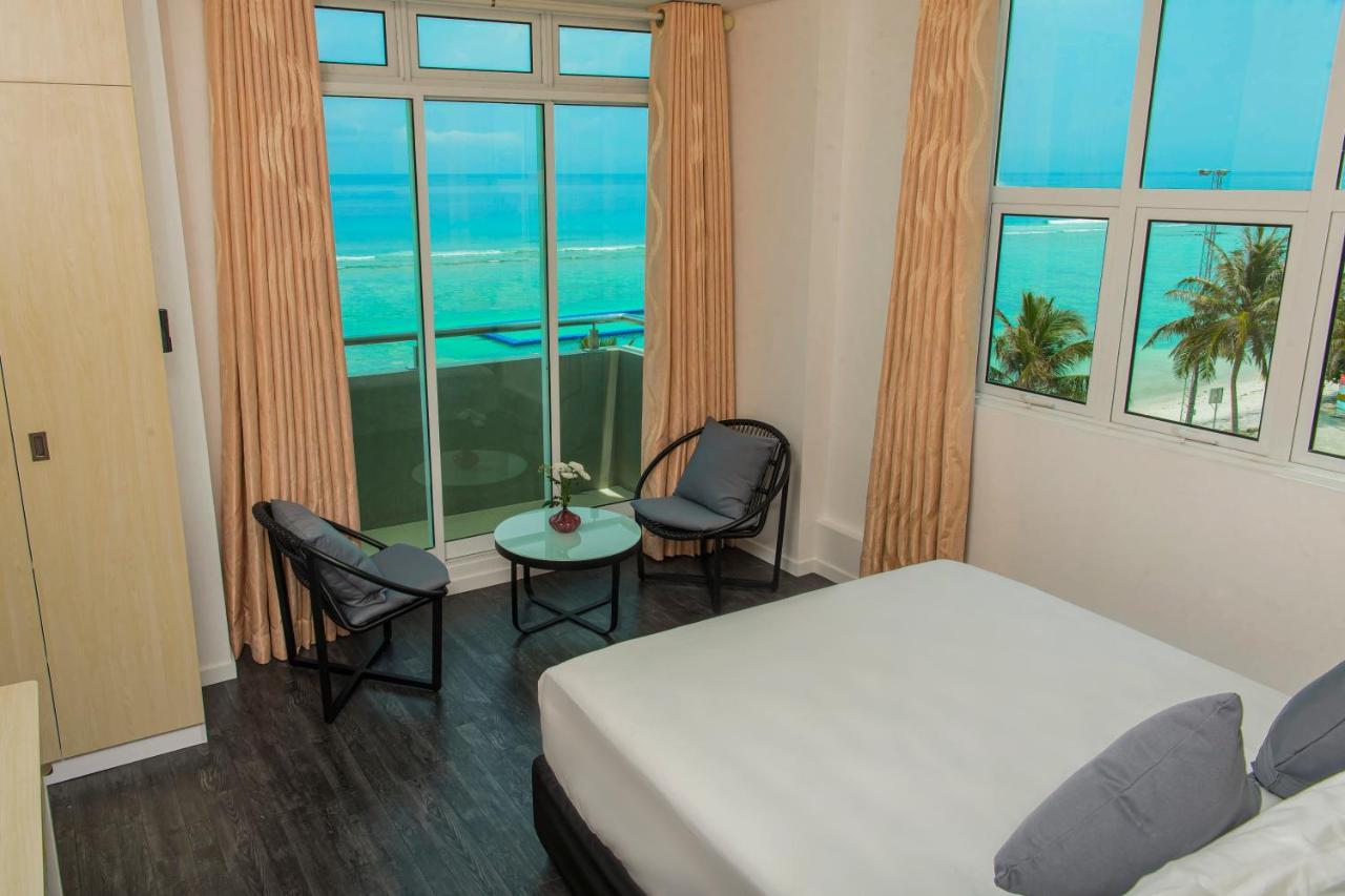 Acacia Beach Hotel Hulhumalé Extérieur photo