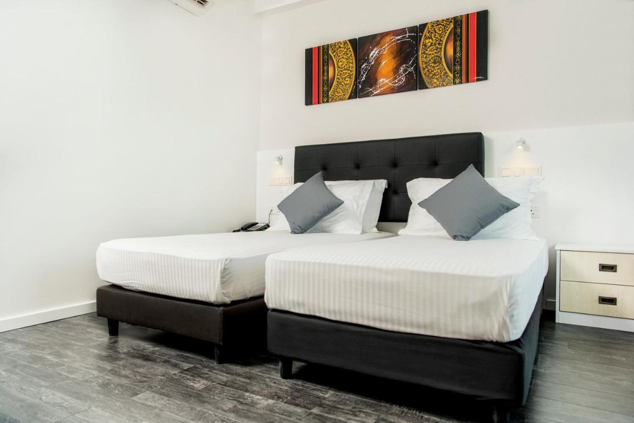 Acacia Beach Hotel Hulhumalé Extérieur photo